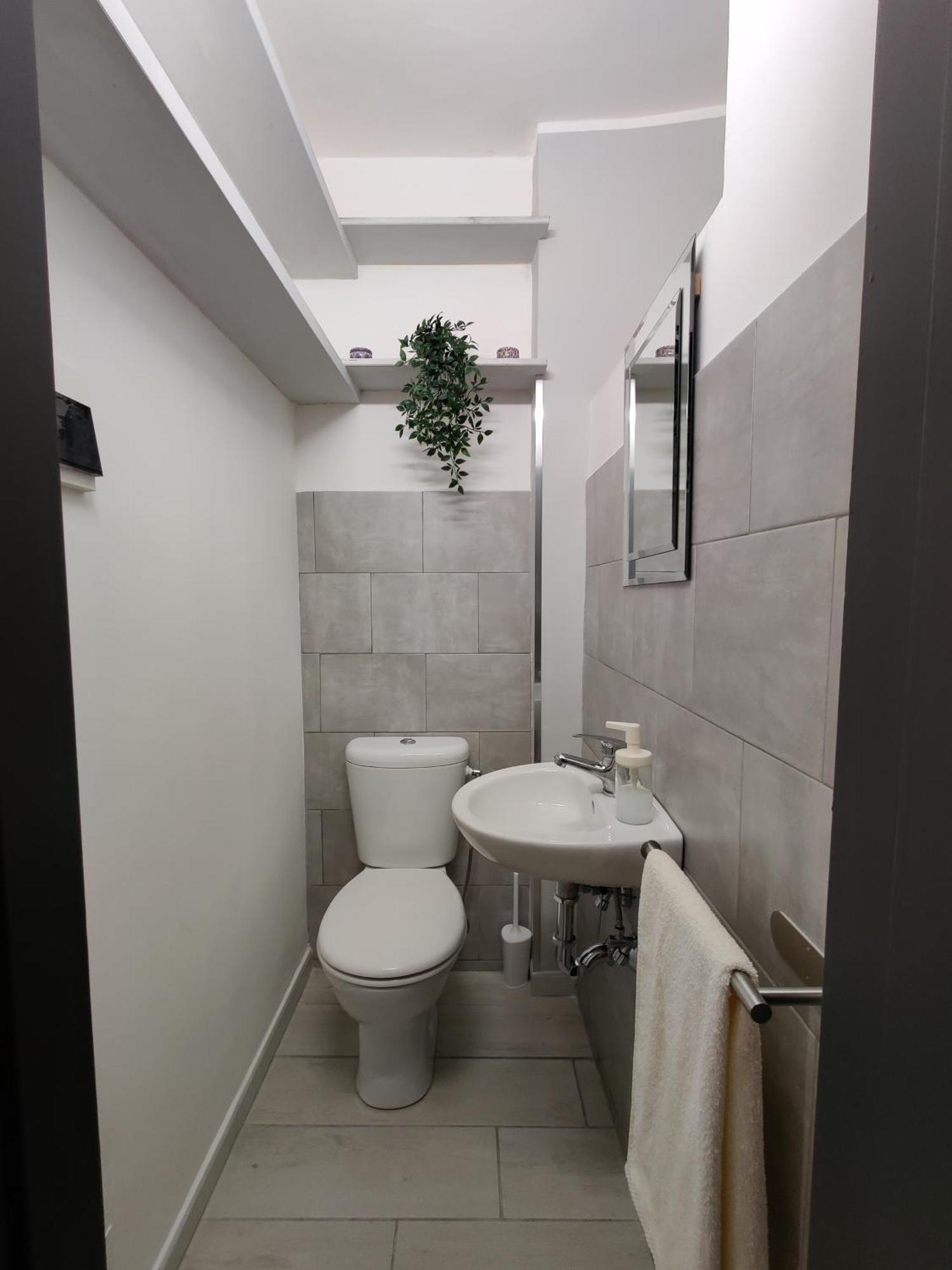 Delph'S House Apartment Катания Екстериор снимка