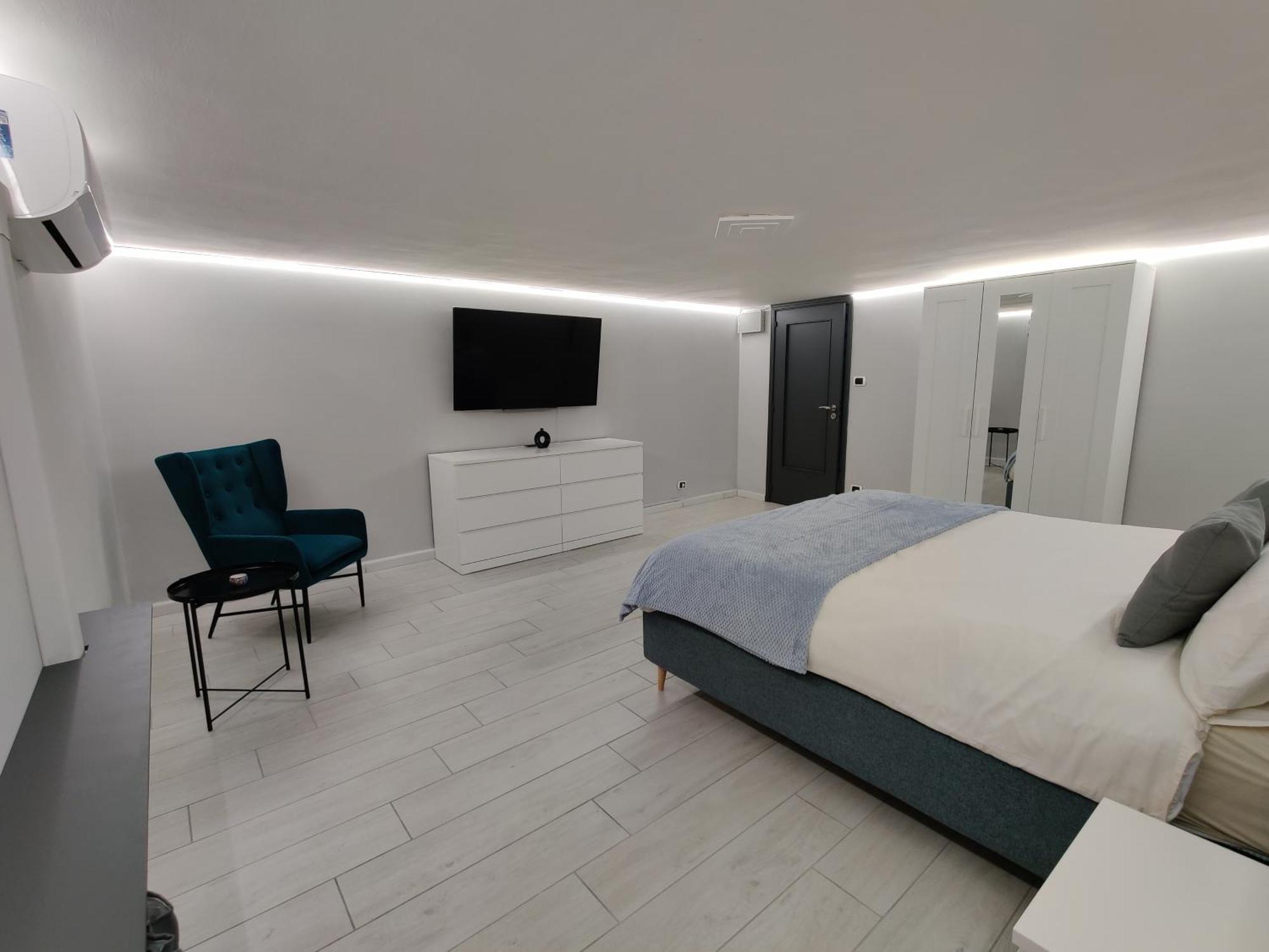 Delph'S House Apartment Катания Екстериор снимка